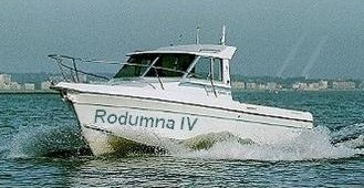 Rodumna 4, jeanneau Merry Fisher 650. Passez votre permis bateau fluvial, permis bateau mer côtier et permis bateau hauturier, à Besançon et à Lyon auprès du bateau école Richard Audinet. Depuis 1967 à votre service. Formalités réduites, examens toutes les semaines. Rodumna 4, jeanneau Merry Fisher 650. Passez votre permis bateau fluvial, permis bateau mer côtier et permis bateau hauturier, à Besançon et à Lyon auprès du bateau école Richard Audinet. Depuis 1967 à votre service. Formalités réduites, examens toutes les semaines.